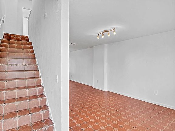 5th image of 205 NW 84th St #205