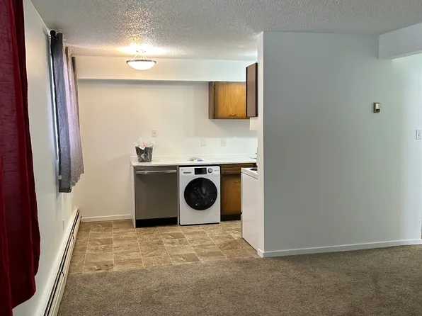 Sf232 | 3607 118 Avenue Nw | Multiple Units Available | 1 Month Free