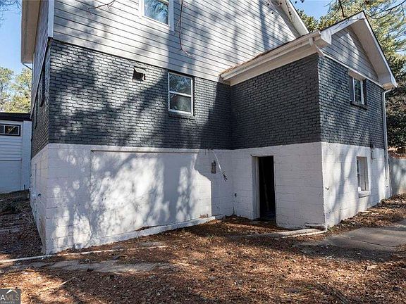3rd image of 1471 Centra Villa Dr SW