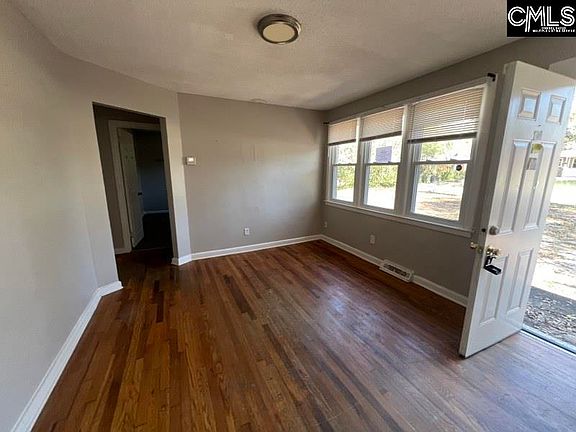 5th image of 7626 Terry St