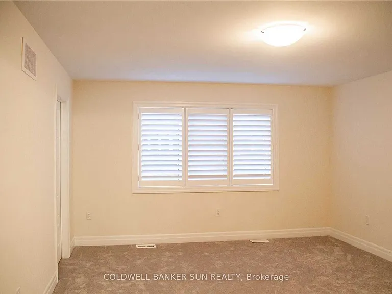 13 Divers Rd — Photo 16