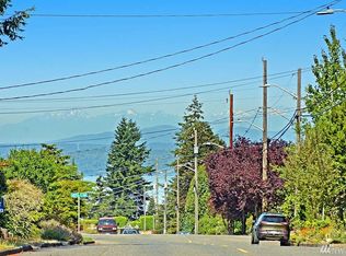 3924 SW Holden St, Seattle, WA 98136