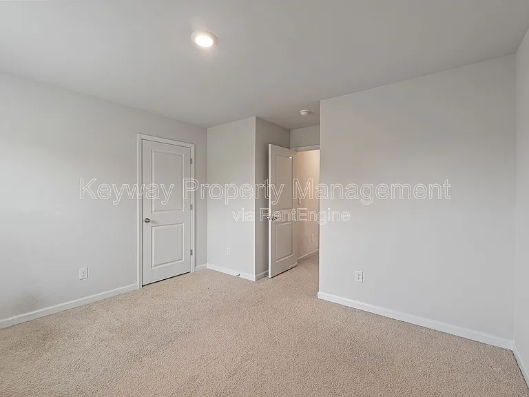 1429 Deer Hollow Run — Photo 17