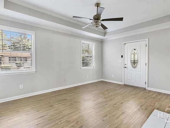 4th image of 2111 Greenwood Street