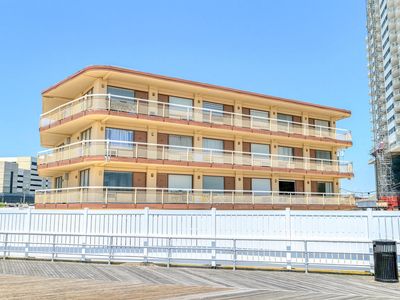 108 S Montpelier Ave APT 211, Atlantic City, NJ, 08401