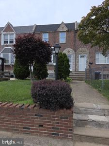 6132 Charles St, Philadelphia, PA, 19135