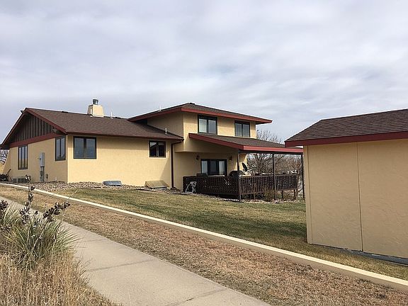 4th image of 6 Club House Dr