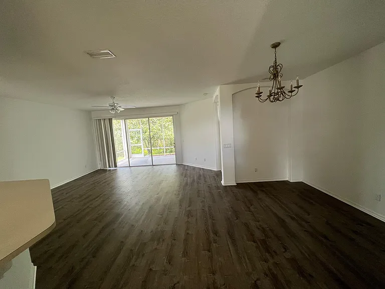 4701 Portage Trl — Photo 5