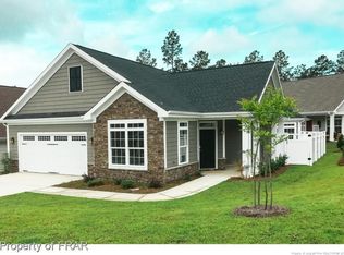 14 Glenwood Ct, Spring Lake, NC 28390