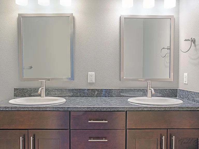 2907 E Palmdale Dr #1 — Photo 19