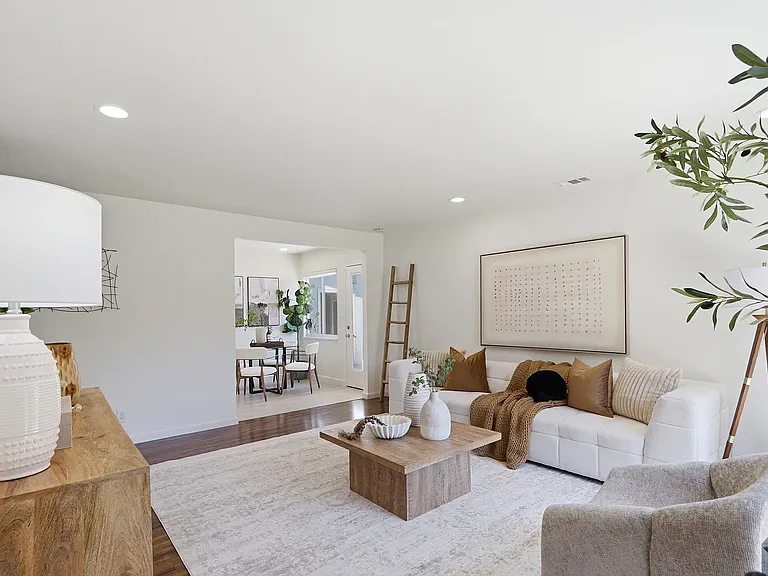1058 Denver Dr — Photo 8