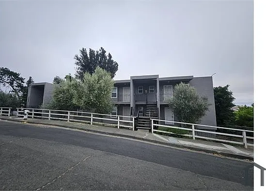 151 Farragut Ave — Photo 11