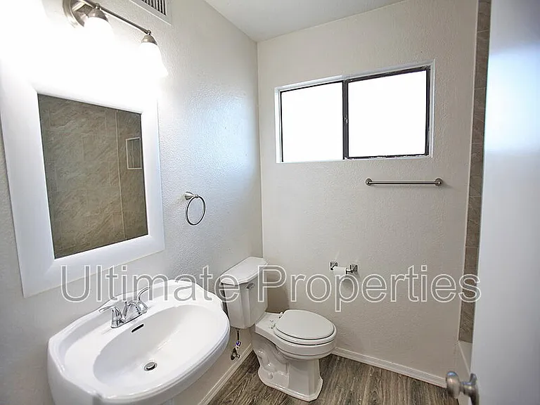 18205 N 87th Dr — Photo 10