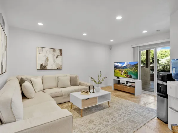 7545 Charmant Dr #1503, San Diego, CA 92122