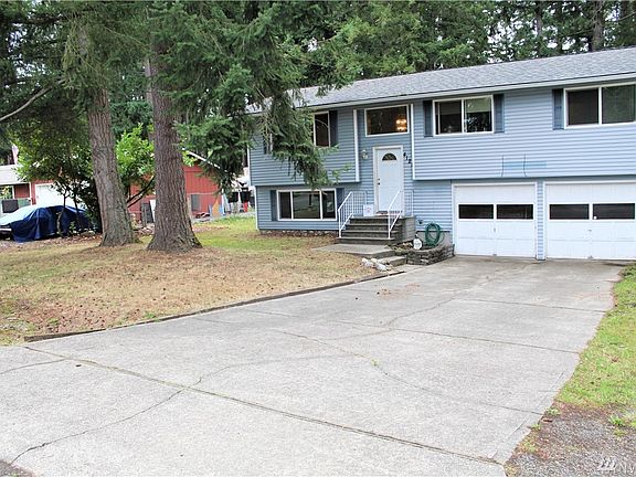 2nd image of 4125 206th Ct E