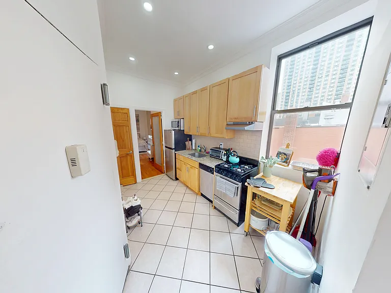 221 E 83rd St #5E — Photo 13