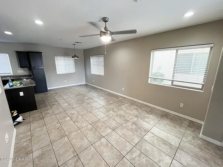 2831 Tonto Dr #B102 — Photo 4
