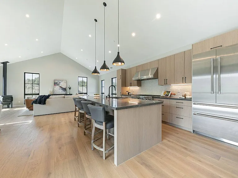 10085 SE River St — Photo 10