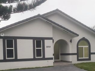 3282 W 74th St, Hialeah, FL 33018