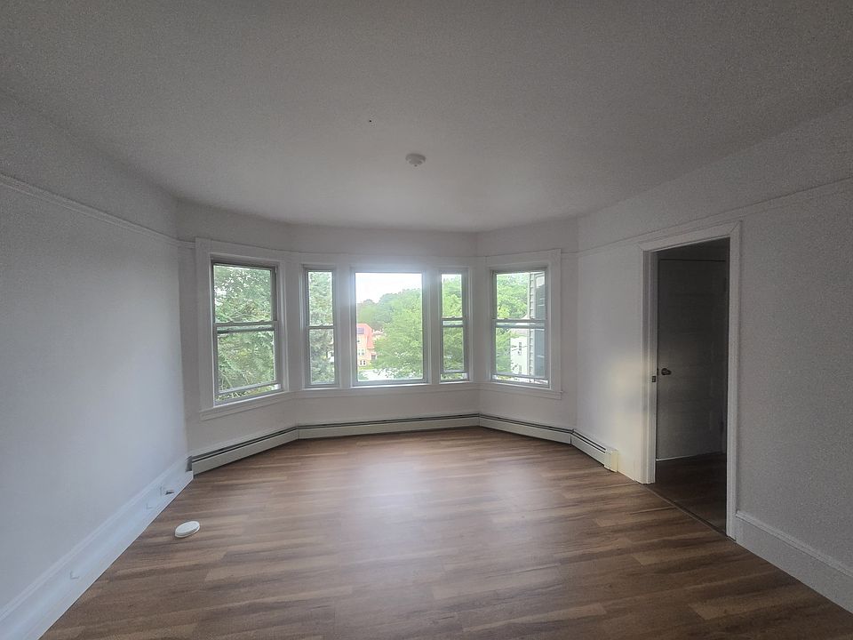 1st image of 21-23 Fulton St #3