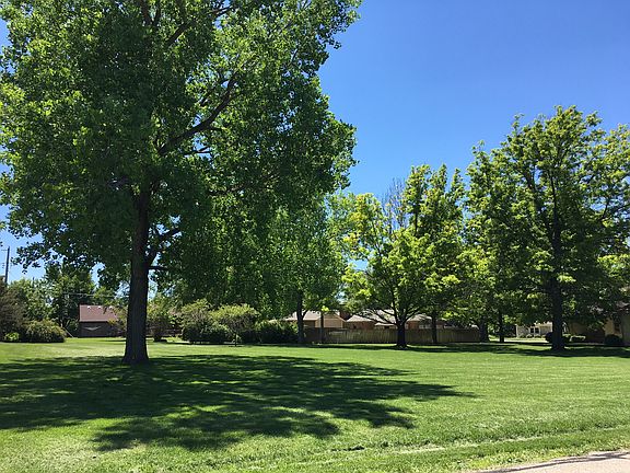 5th image of 3744 Orchard Ave