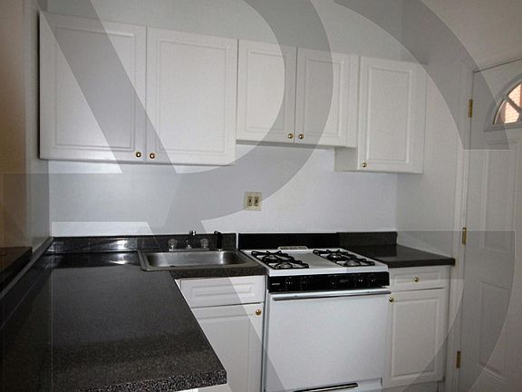2nd image of 719 W Barry Ave #721ONEA