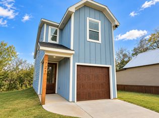 721 W Munson St, Denison, TX 75020