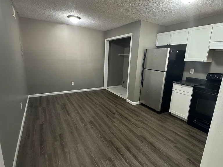 3840 Lassiter Mountain Apartments — Photo 2