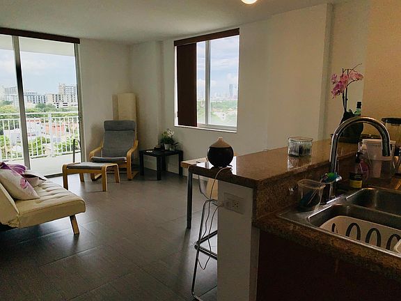 5th image of 219 NW 12th Ave APT 812