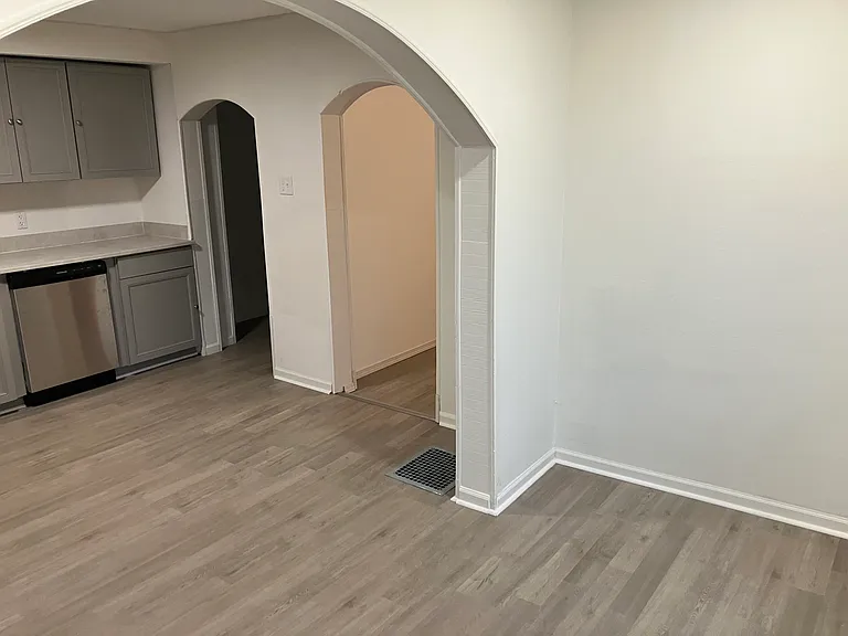 706 Kaye Ave — Photo 6