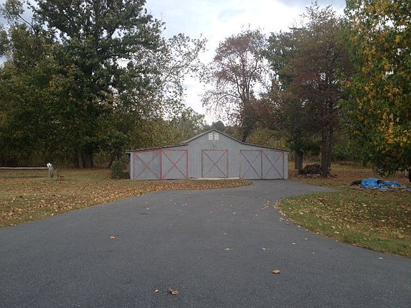 2nd image of 59 Lowery Ln