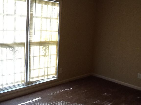 3rd image of 1203 Bunker Valley Dr