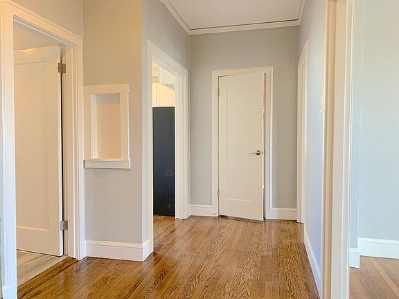 4th image of 2300 Webster St APT 501