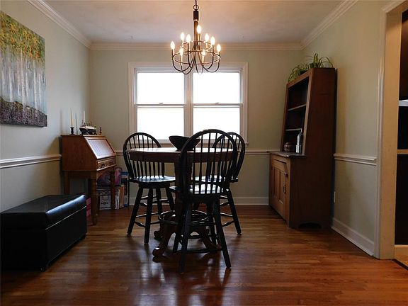 4th image of 39 Elmwood Dr
