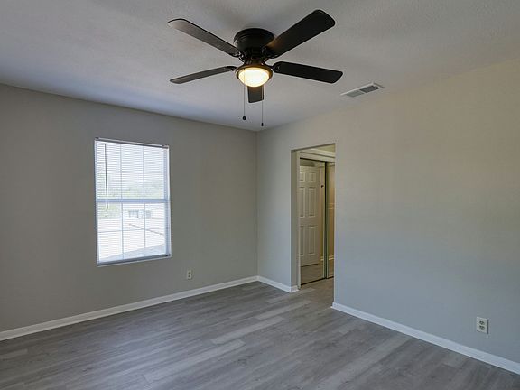 Room is fully furnished with a quality bed, working desk, television, high speed WIFI and clothes cabinet