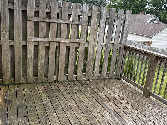 2nd image of 530 Sherwood Dr