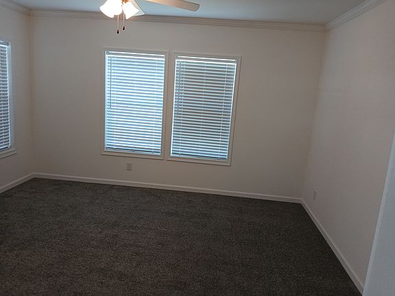 5th image of 624 Pine Brook Cir