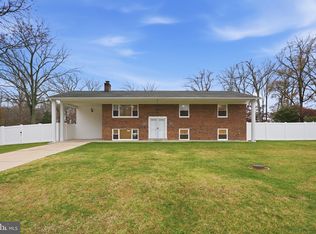 2525 Ryce Dr, Waldorf, MD 20601