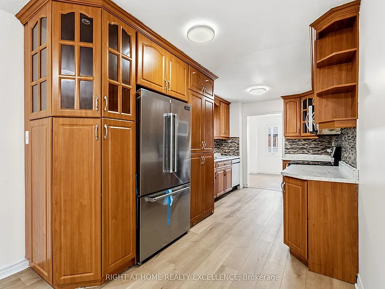 10 Banting Cres #UPPER — Photo 15