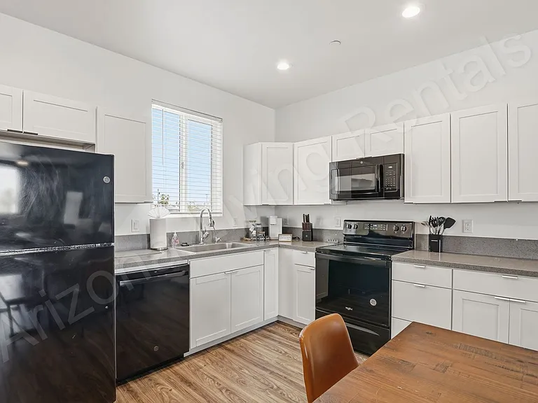 2061 Magnolia Dr — Photo 25