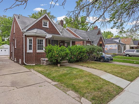 2nd image of 11817 Riad St