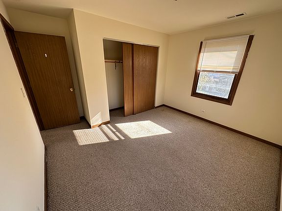3rd image of 305 Pyott Rd APT 101