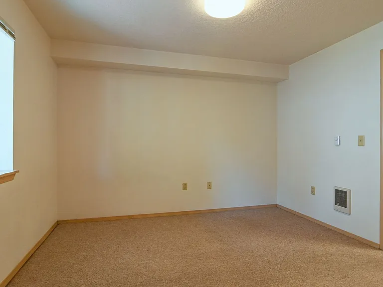 Hays Apartments — Photo 14