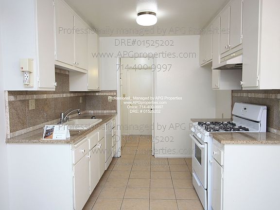 4th image of 11422 Brookhurst St