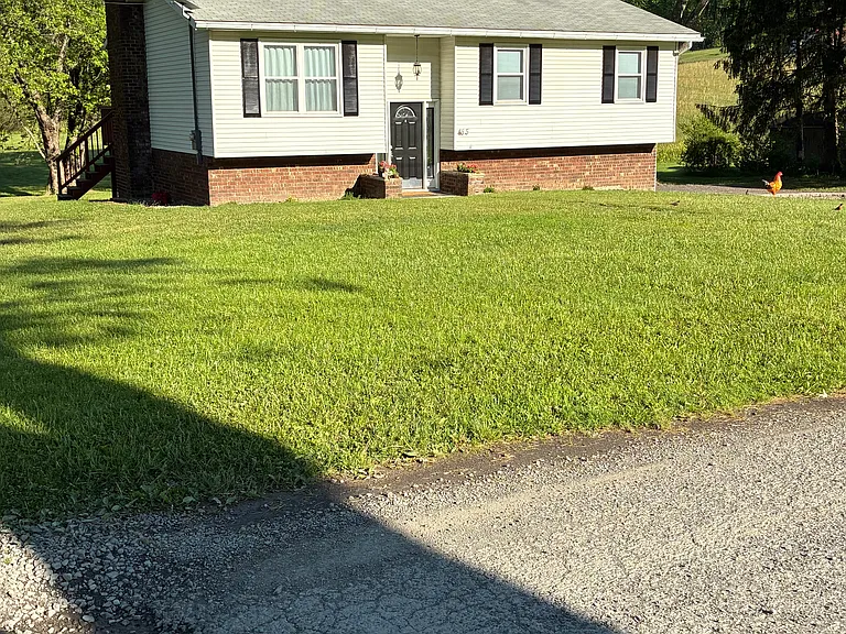 485 Hidden Valley Rd — Photo 1