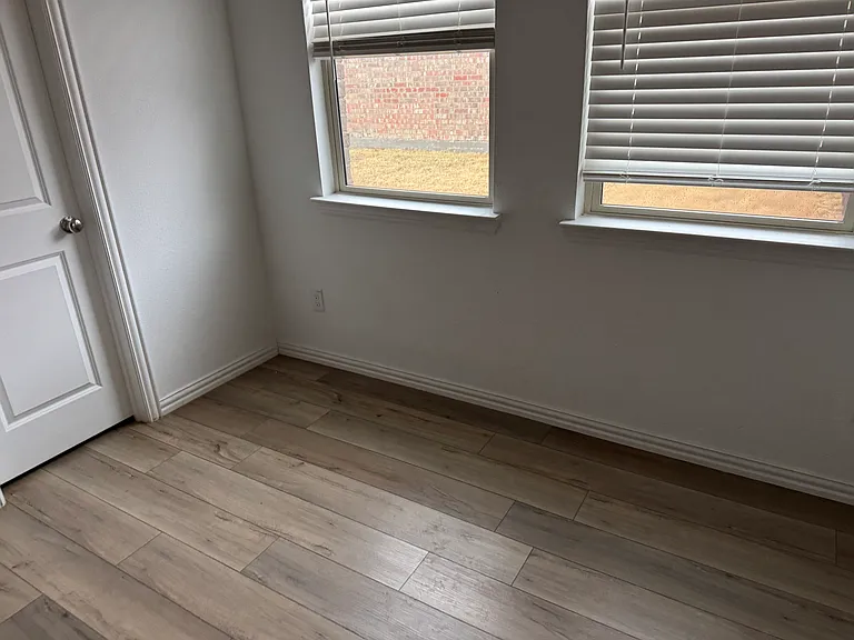 3625 Kaufman Ct — Photo 48