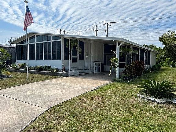 3rd image of 223 Windsor Dr #223