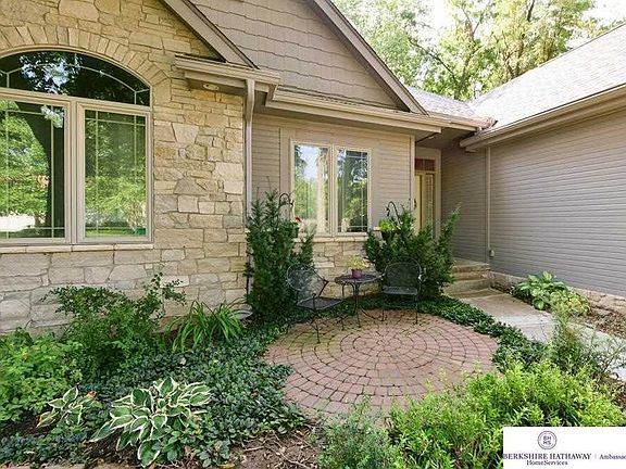 2nd image of 11807 Windcrest Dr