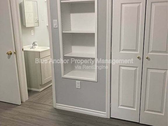 5th image of 106 Byron St