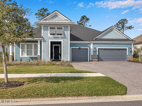 2nd image of 335 GLENNEYRE Circle